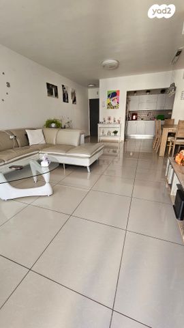 דירה, שדרות הציונות 7, לוד