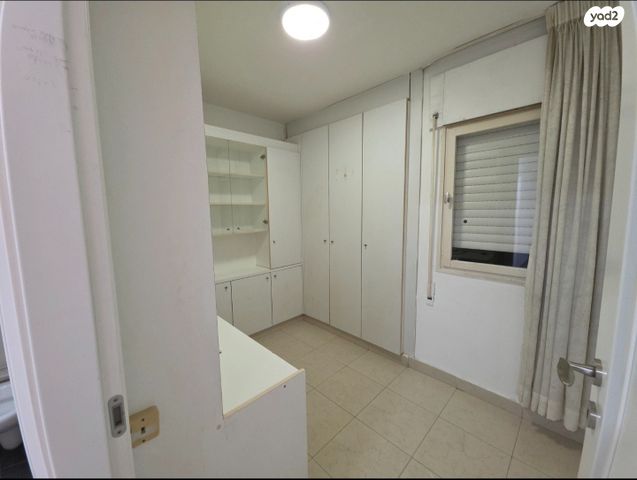 דירה, הרב לוי, רמת הנשיא, בת ים