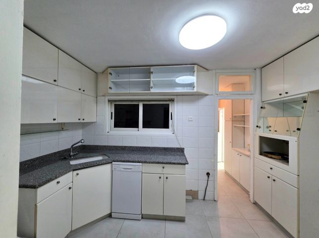 דירה, הרב לוי, רמת הנשיא, בת ים