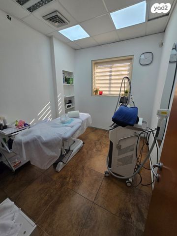 חנויות/ שטח מסחרי, יוסף לישנסקי 27, מב"ת מערב, אזור תעשייה חדש, ראשון לציון