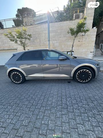 יונדאי איוניק 5