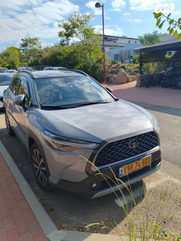 קורולה קרוס Adventure היברידי אוט׳ 1.8 (97 כ״ס)