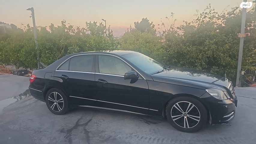 מודעת רכב מרצדס-בנץ E-class