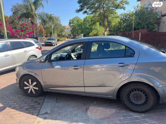 שברולט סוניק