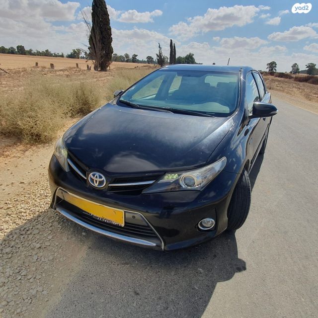 טויוטה אוריס