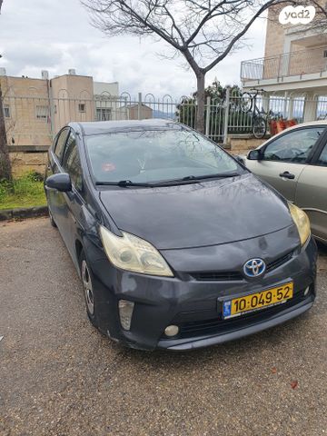 מודעת רכב טויוטה פריוס