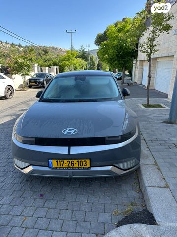 יונדאי איוניק 5