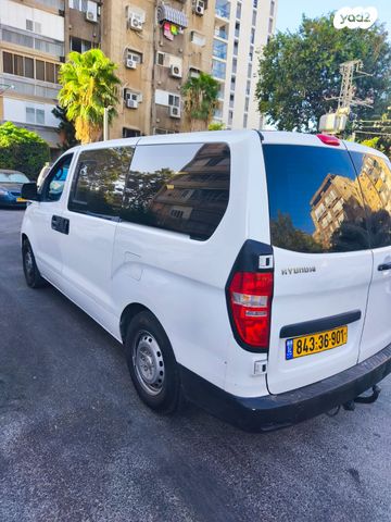 יונדאי H-1 / i800