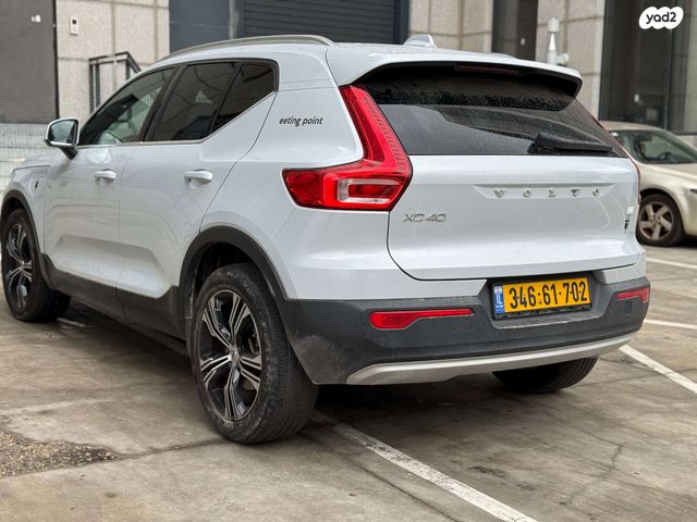 וולוו XC40
