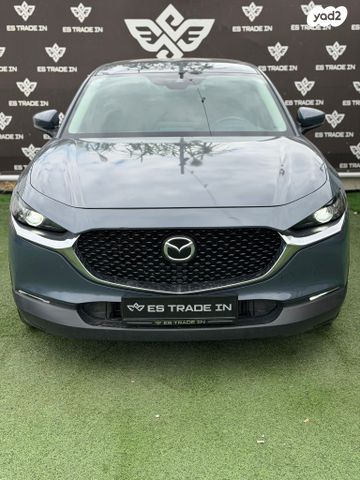 מודעת רכב מאזדה CX-30