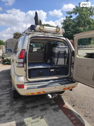 טויוטה לנד קרוזר