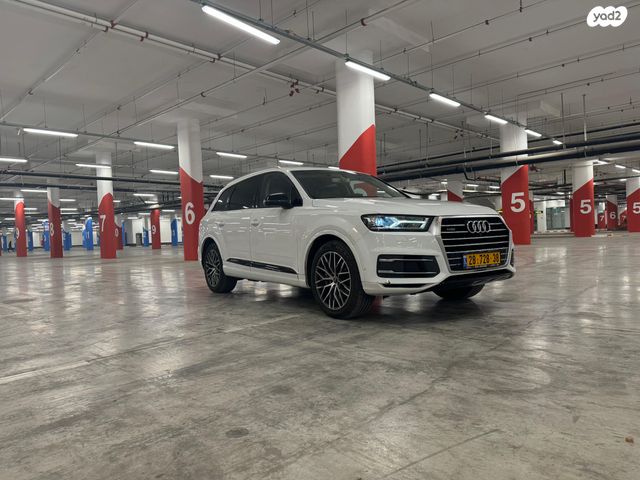 אאודי Q7