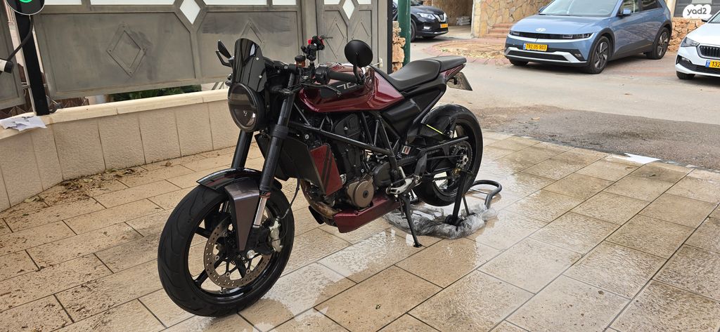 מודעת רכב הוסקוורנה VITPILEN-701