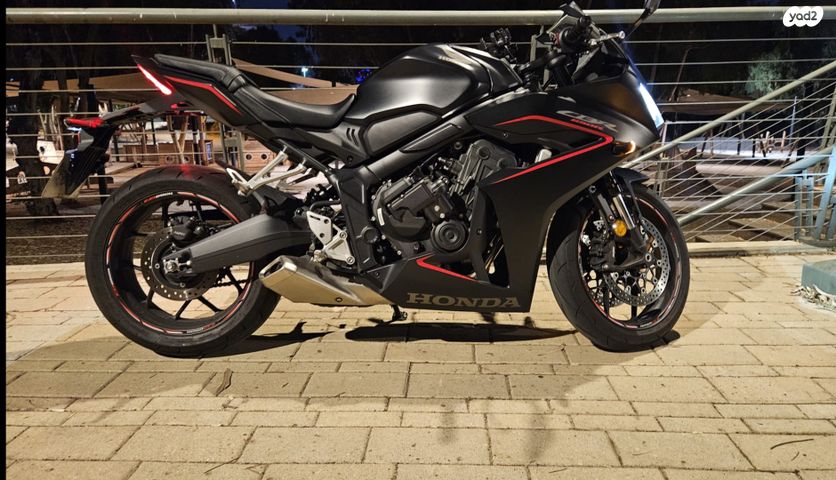 הונדה CBR650R