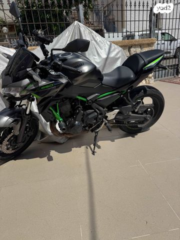 קאוואסאקי Z650 abs