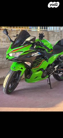 קאוואסאקי נינג'ה 400