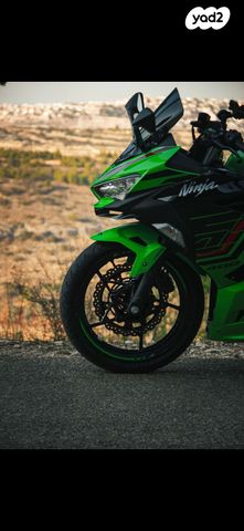 קאוואסאקי נינג'ה 400