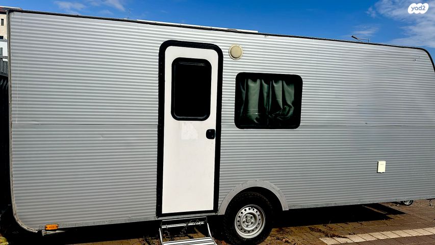 מודעת רכב נגרר (קראוון נגרר)