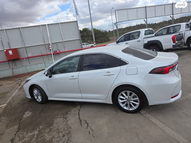מודעת רכב טויוטה קורולה