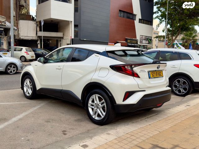 טויוטה C-HR
