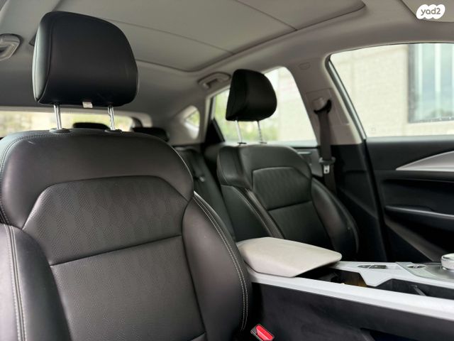 ג׳ילי Geometry C