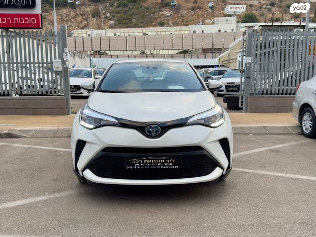 טויוטה C-HR