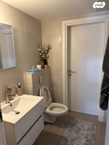 דירה, דולפין 2, גלי כרמל, טירת כרמל