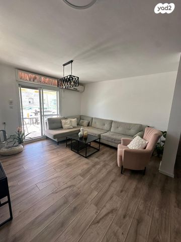 דירה, גלבוע 8, שכונה ה'-ו', מבשרת ציון