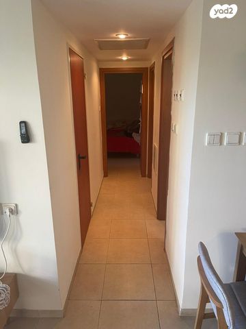 דירה, מנחם בגין 32, נווה גנים, קרית מוצקין