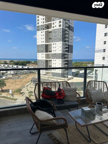 דירה, דולפין 2, גלי כרמל, טירת כרמל