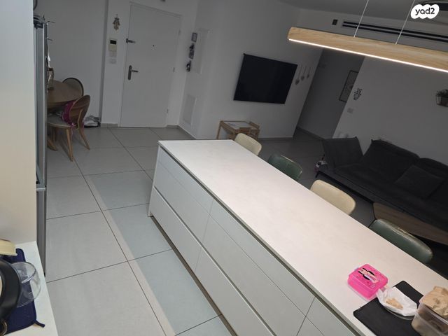 דירה, שונית 1, שז"ר / דקר, טירת כרמל