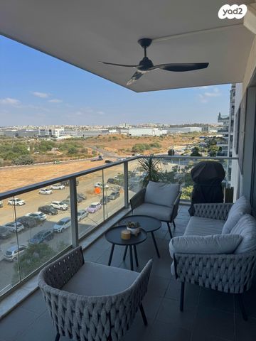 דירה, נחשול 4, נופרים, ראש העין