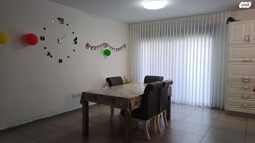 דירה, סביון 28, הפרחים, חריש