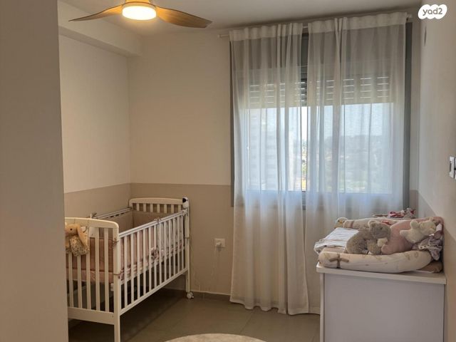 דירה, נחשול 4, נופרים, ראש העין