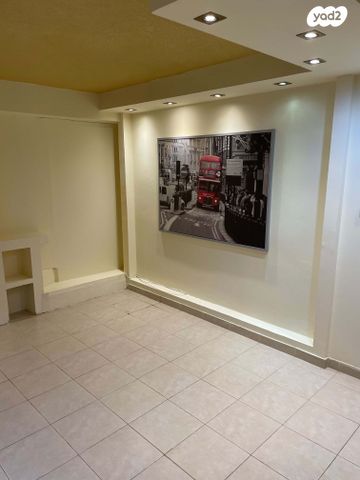 מרתף/ פרטר, החרוב 7, שאר העיר, כפר יונה