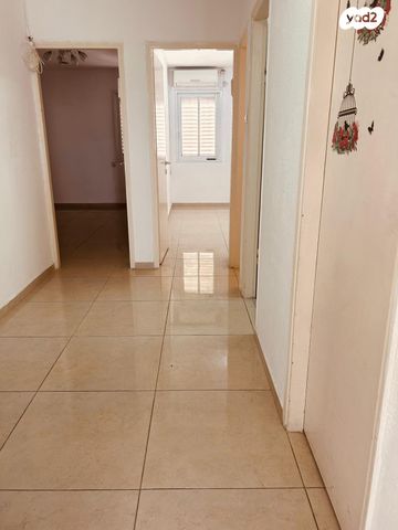 שדרות בן צבי 76