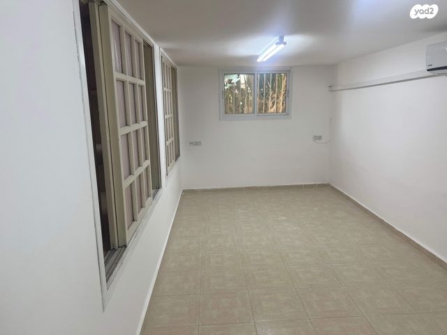 דירת גן, המייסדים 1, בית עוזיאל, בית עוזיאל