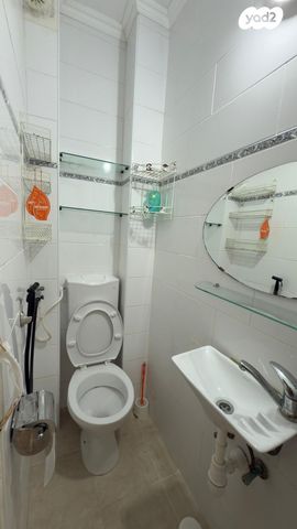 דירה, שלמה קליין 2, אברהם דנינו, בן גוריון, עכו