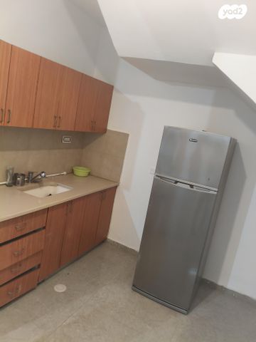 מרתף/ פרטר, כפר חרוב 12, נווה דקלים, ראשון לציון