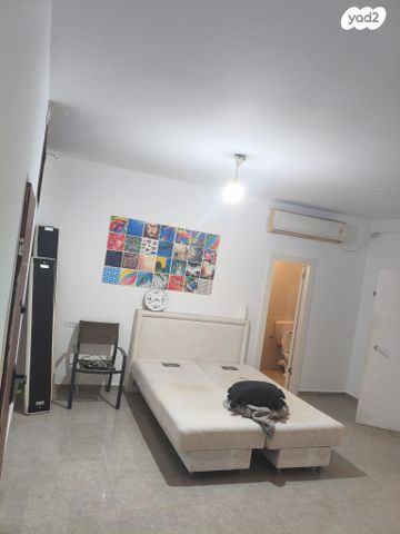 מרתף/ פרטר, כפר חרוב 12, נווה דקלים, ראשון לציון