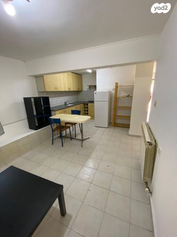 יחידת דיור, קמיל הויסמנס 22, הוד הכרמל, דניה, חיפה