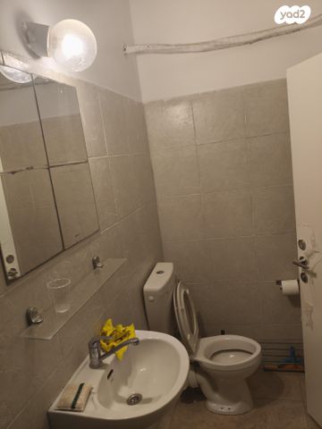 מרתף/ פרטר, כפר חרוב 12, נווה דקלים, ראשון לציון