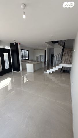 בית פרטי/ קוטג', נווה ים, גבעת אולגה, חדרה