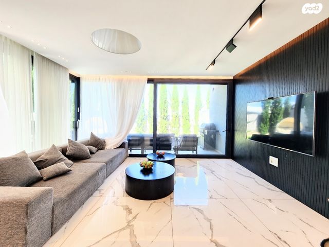 בית פרטי/ קוטג', התאנה, עין יעקב, עין יעקב