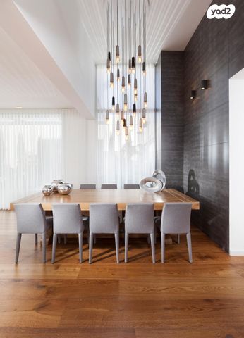 בית פרטי/ קוטג', האירוסים, קדימה צורן