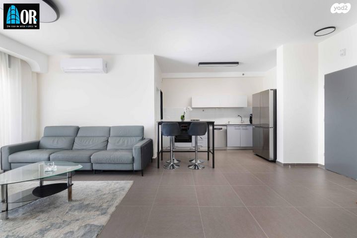 דירה, גאולה כהן, נאות פרס, רמלה