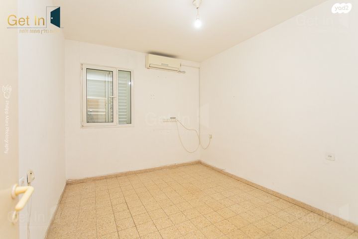 דירה, דרך צרפת 57, קרית שפרינצק, חיפה