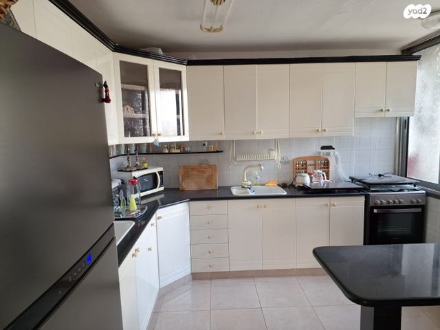 דירה, ד"ר שמורק, נתניה