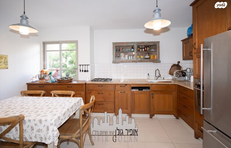 דירה, הרצליה