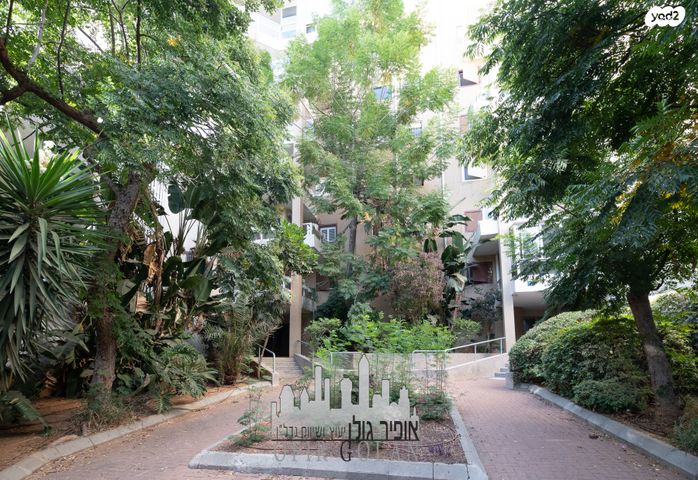 דירה, הרצליה